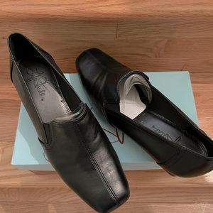 Black life stride loafers